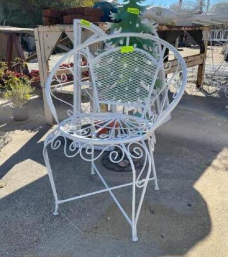 25" X 37" METAL WHITE CHAIR