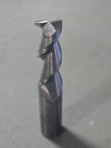 DESCRIPTION: (1) SOLID CARBIDE SQ END MILL BRAND/MODEL: ACCUPRO 70217781 SIZE: 15/32" 1-1/4" LOC RETAIL$: $53.96 QTY: 1