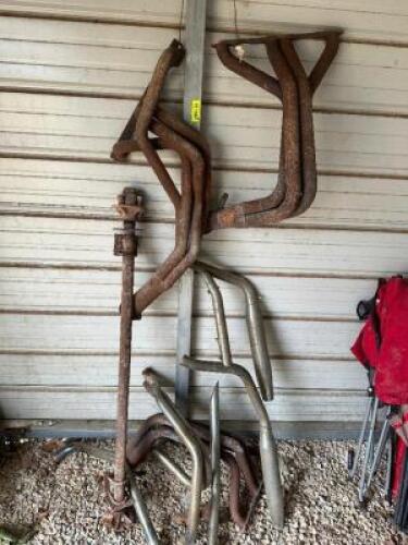 (1) LOT OF ASSORTED HEADERS AND PARTS.