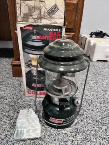 COLEMAN LANTERN