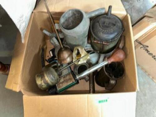ASSORTED VINTAGE OIL CANS