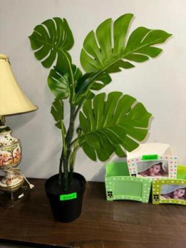 ARTIFICIAL PLANT