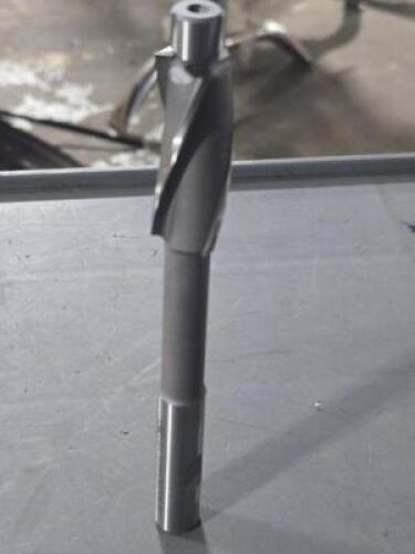 DESCRIPTION: (1) SOLID PILOT COUNTERBORE BRAND/MODEL: MADE IN USA 01570027 SIZE: 15mm DIA 9mm PILOT 3/8" SD RETAIL$: $177.32 QTY: 1