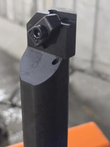 DESCRIPTION: (1) INDEXABLE GROOVING TOOLHOLDER BRAND/MODEL: HERTEL 58694578 SIZE: 1-1/4" SD RETAIL$: $462.50 QTY: 1