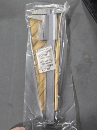 DESCRIPTION: (3) SS VERNIER CALIPERS BRAND/MODEL: SPI 14-863-5 SIZE: 0-150mm RETAIL$: $228.69 QTY: 3