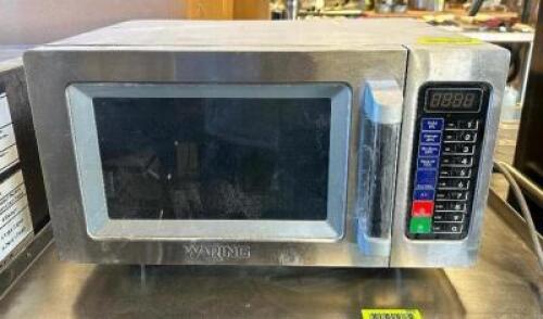 WARING COMMERCIAL MICROWAVE.