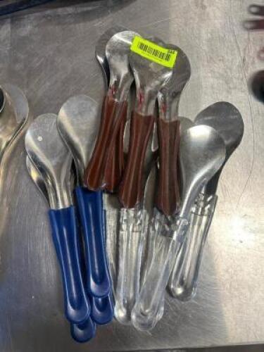 (12) STAINLESS SERVING SPOONS