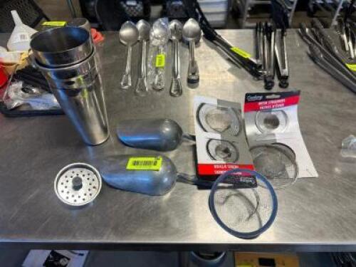 (1) LOT OF ASSORTED SMALL WARES.
