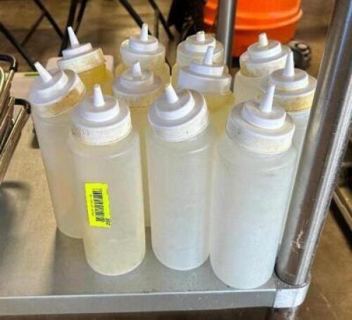 (1) LOT OF PLASTIC SQUEEZE BOTTLES.