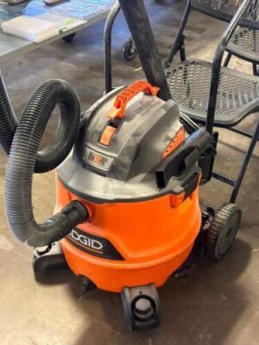 RIDGID 12 GALLON WET DRY SHOP VAC