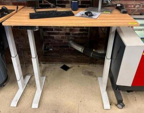 ELECTRIC RISER DESK