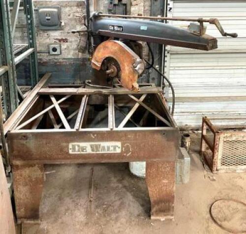 VINTAGE RADIAL ARM SAW