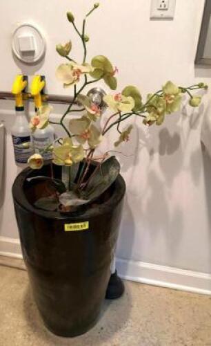 LARGE CERAMIC PLANTER