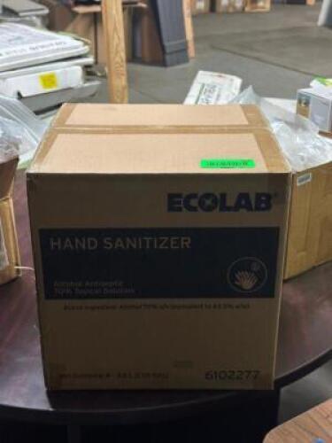 4 1 GALLON JUGS OF HAND SANITIZER