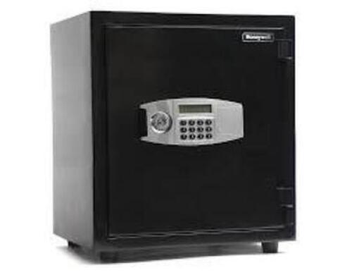 DESCRIPTION: (1) STEEL FIRE AND THEFT SAFE BRAND/MODEL: HONEYWELL #2115 SIZE: 1.24 CU FT RETAIL$: $357.00 EA QTY: 1