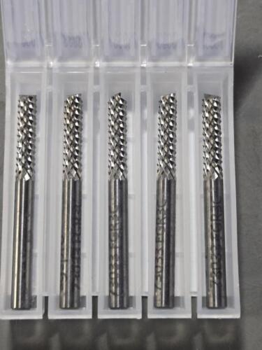 DESCRIPTION: (25) DIAMOND PATTERN ROUTER BITS SGS 73033 0.1880" DIA 5/8" LOC $441.75 25QTY: 25