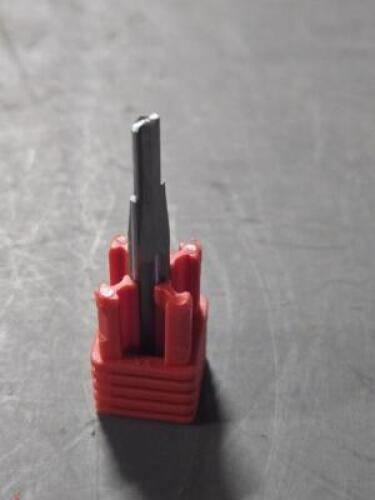 DESCRIPTION: (4) SOLID CARBIDE REAMERS BRAND/MODEL: MITGI E01-123 SIZE: .1383" DIA QTY: 4