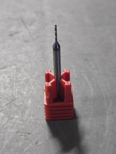 DESCRIPTION: (8) CARBIDE DRILL BITS BRAND/MODEL: MITGI S132 SIZE: .0315" DIA QTY: 8