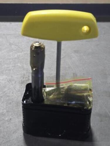 DESCRIPTION: (1) MILLING CUTTER SHANK BRAND/MODEL: PH HORN M332.001202001A SIZE: 12mm SD RETAIL$: $373.70 QTY: 1