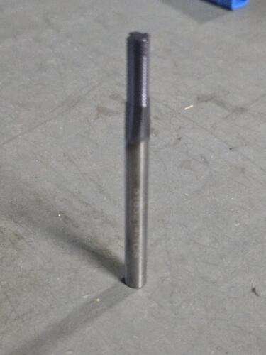 DESCRIPTION: (1) SOLID CARBIDE THREAD MILL BRAND/MODEL: ADVENT 5163214-1CSZ SIZE: 32UN RETAIL$: $183.86 QTY: 1