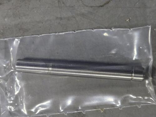 DESCRIPTION: (1) REPLACEABLE TIP MILLING SHANK BRAND/MODEL: TUNGALOY 47680962 SIZE: 20mm PROJ RETAIL$: $302.15 QTY: 1