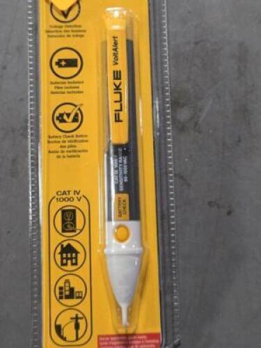 DESCRIPTION: (1) VOLTAGE DETECTOR BRAND/MODEL: FLUKE FLK2AC RETAIL$: $48.16 QTY: 1