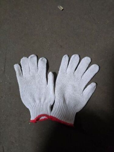 DESCRIPTION: (1) CASE OF (240) GLOVES BRAND/MODEL: 9XWF6 SIZE: ONE SIZE FITS MOST RETAIL$: $20.00 A PAIR QTY: 1