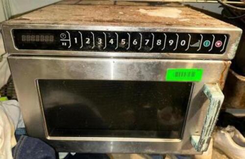 COMMERCIAL MICROWAVE