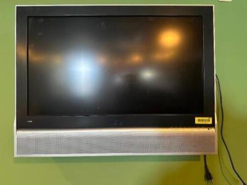VIZIO 36" FLAT SCREEN TV W/ WALL MOUNT
