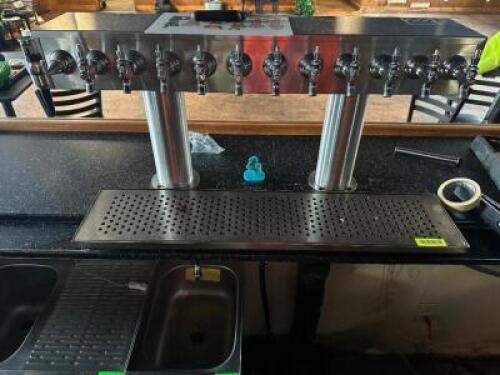 12 GROUP STAINLESS TAP HEAD W/ TRAY.