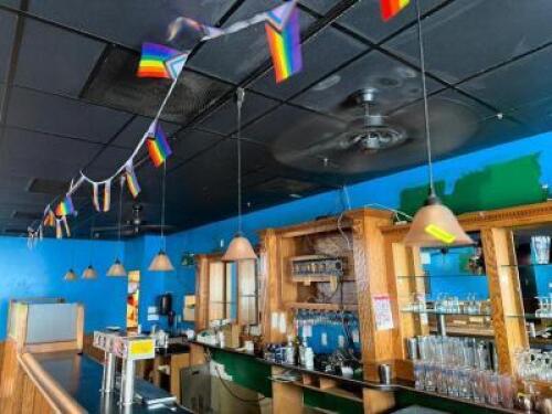 (6) PENDANT BAR LIGHTS W/ GLASS SHADES.