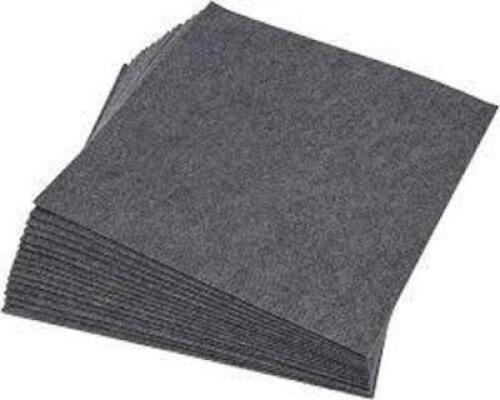 DESCRIPTION: (1) BOX OF (15) CARPET SQUARESINFORMATION: GRAYSIZE: 19 3/4" x 19 3/4"RETAIL$: $66.99 EAQTY: 1