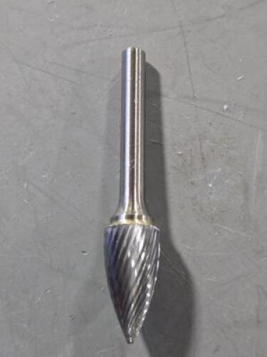 DESCRIPTION: (4) CARBIDE TREE BURR BRAND/MODEL: WESTWARD 19D767 SIZE: 1/4" SD RETAIL$: $125.92 QTY: 4