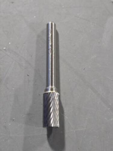 DESCRIPTION: (4) CARBIDE CYLINDER BUR BRAND/MODEL: WESTWARD 19D638 SIZE: 9.5MM RETAIL$: $162.30 QTY: 4