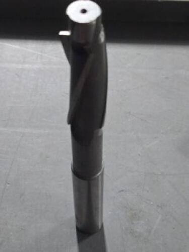 DESCRIPTION: (1) HSS SOLID PILOT COUNTERBORE BRAND/MODEL: VC 08862328 SIZE: 25/32" DIA 17/32" PILOT RETAIL$: $37.00 QTY: 1