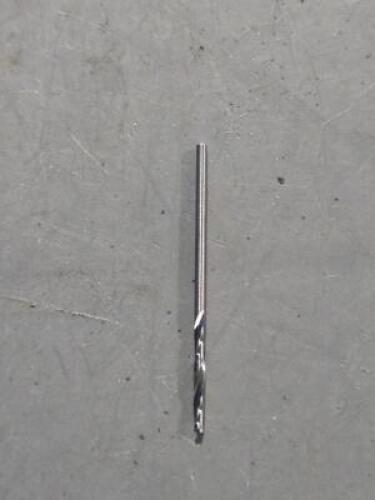 DESCRIPTION: (6) CARBIDE STUB DRILL BRAND/MODEL: UNKNOWN SIZE: 1/16" DIA QTY: 6