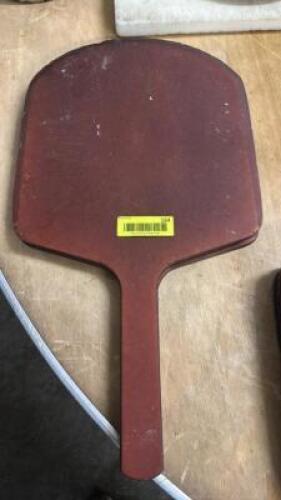 DESCRIPTION (2) WOODEN PIZZA PADDLES W/ SHORT HANDLES THIS LOT IS: SOLD BY THE PIECE LOCATION BAY 6 QTY 2