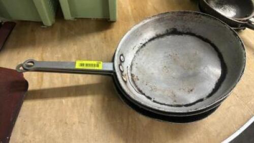 DESCRIPTION (2) 12" SKILLETS THIS LOT IS: SOLD BY THE PIECE SIZE 12" LOCATION BAY 6 QTY 2