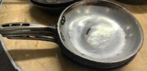 DESCRIPTION (4) 10" SKILLETS THIS LOT IS: SOLD BY THE PIECE SIZE 10" LOCATION BAY 6 QTY 4