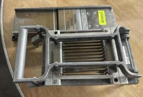 DESCRIPTION MANDOLIN SLICER AND TOMATO WITCH SLICER. THIS LOT IS: ONE MONEY LOCATION BAY 6 QTY 1