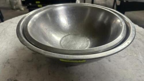 DESCRIPTION (4) PIECE STAINLESS MIXING BOWL SET. THIS LOT IS: SOLD BY THE PIECE LOCATION BAY 6 QTY 4