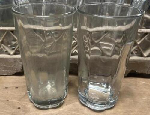 DESCRIPTION (25) 16 OZ TUMBLERS ADDITIONAL INFORMATION W/ GLASS RACK THIS LOT IS: SOLD BY THE PIECE LOCATION BAY 6 QTY 25