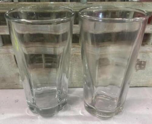 DESCRIPTION (25) 16 OZ TUMBLERS ADDITIONAL INFORMATION W/ GLASS RACK THIS LOT IS: SOLD BY THE PIECE LOCATION BAY 6 QTY 25