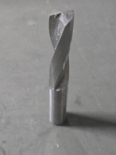 (1) SOLID CARBIDE DRILL BITS