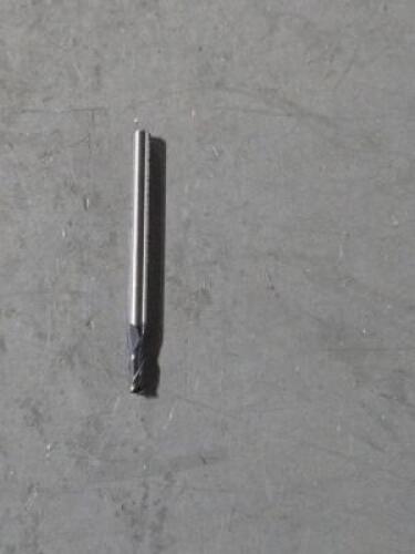 (1) SOLID CARBIDE SQ END MILL