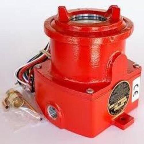 DESCRIPTION: (1) LIQUID LEVEL SWICHGAGE BRAND/MODEL: MURPHY #EL150EX INFORMATION: RED RETAIL$: $461.00 EA QTY: 1