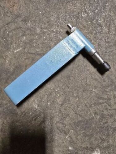 DESCRIPTION: (3) COLLET SPINDLE ASSEMBLYBRAND/MODEL: MSC #90346008SIZE: 11/16"RETAIL$: $164.00 EAQTY: 3