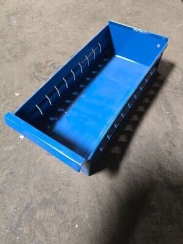 DESCRIPTION: (1) CASE OF (5) DRAWERS FOR SMALL PARTS CABINET BRAND/MODEL: DURHAM #923-80-N INFORMATION: BLUE QTY: 1