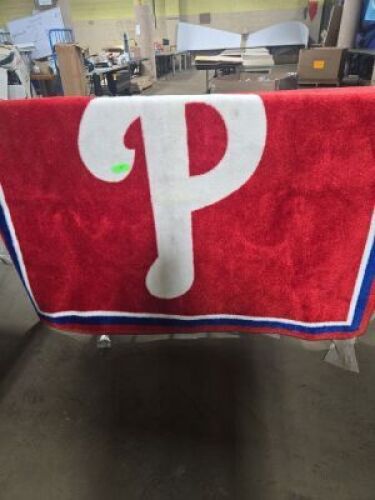 DESCRIPTION: (1) SPORTS AREA RUGINFORMATION: PHILADELPHIA PHILLIESSIZE: APPROX 5' X 5'RETAIL$: $77.00 EAQTY: 1
