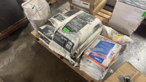 LARGE GROUP OF ASSORTED BED MIX